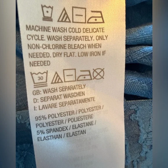 Susan Graver Women’s Blue Ruffled Long Sleeve Top - Picture 8 of 8